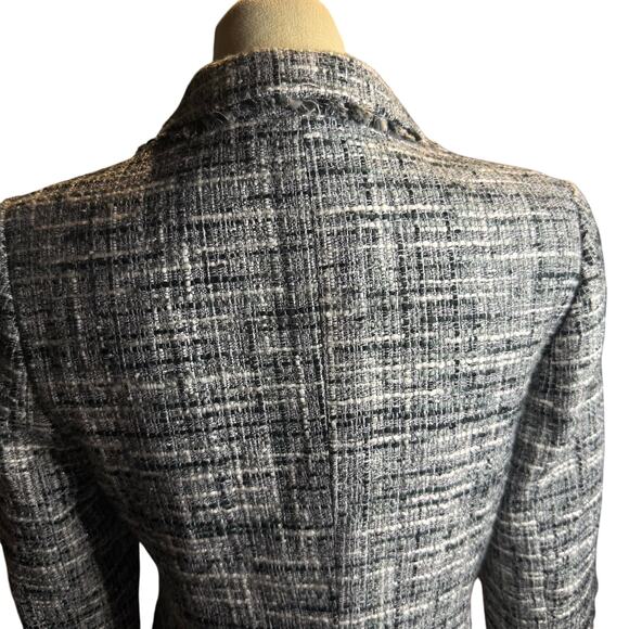 DKNY Tweed Blazer Jacket, Black Gray Frayed Edge Boucle Career, Size 4 - Picture 9 of 10
